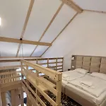 Tarasy Wang Bed & Breakfast