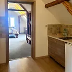Tarasy Wang Bed and Breakfast 3*