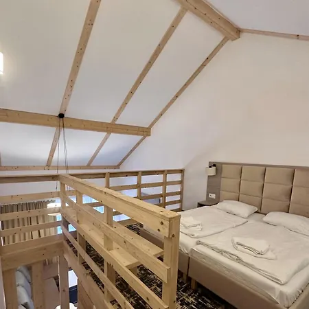 Tarasy Wang Bed & Breakfast