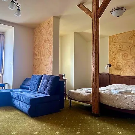 Frühstückspension Tarasy Wang 4*