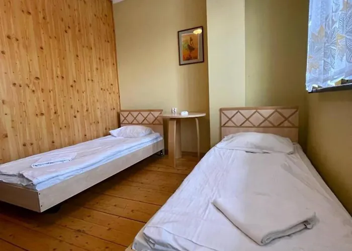 Tarasy Wang Oda ve Kahvaltı 4*